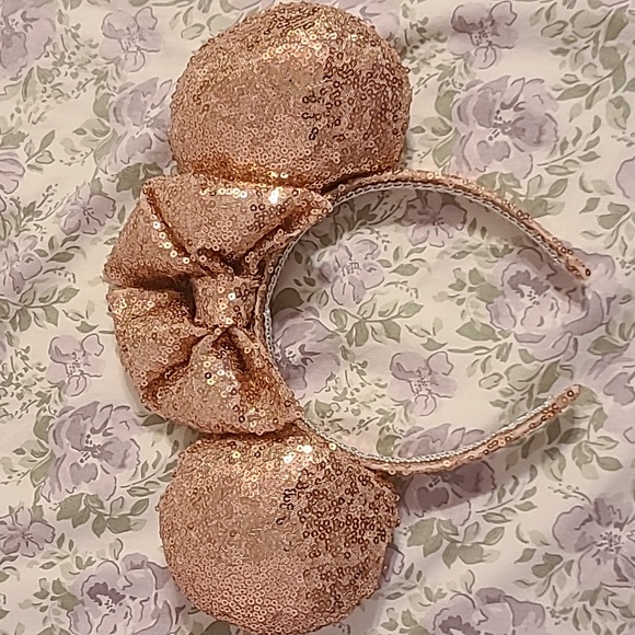 Minnie Mouse Rose Gold Ears - Picture 1 of 3